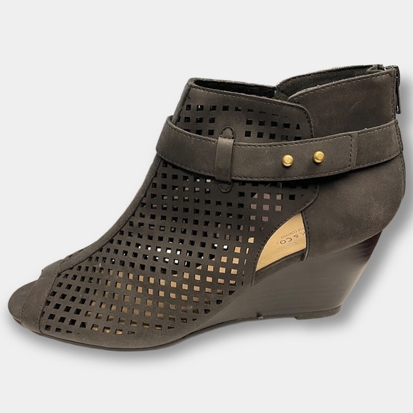 Roebuck & Co Wedge Sandal Peep Toe Bootie  Dark Charcoal Size 8.5 - Picture 1 of 11